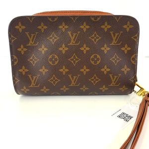 Louis Vuitton Brown Monogram Clutch